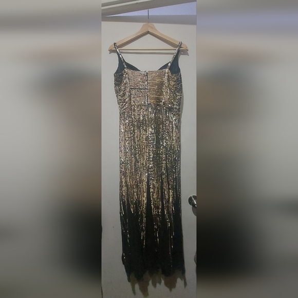 Evening gown sz 18 - Picture 6 of 7